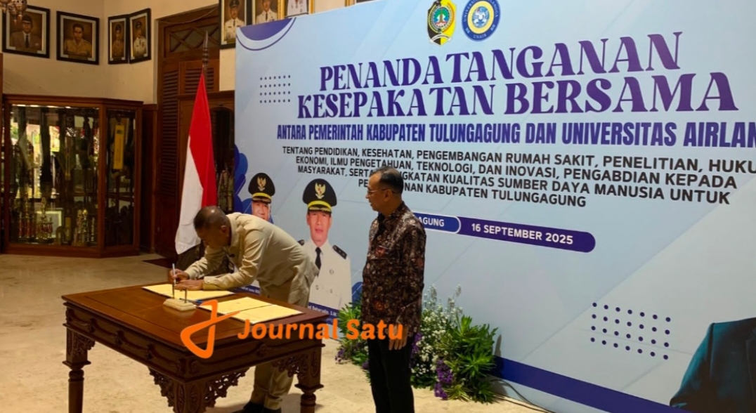 Bupati Tulungagung, Gatut Sunu Wibowo, teken MoU dengan Unair, di Pendopo Kongas Arum kusumaning Bongso